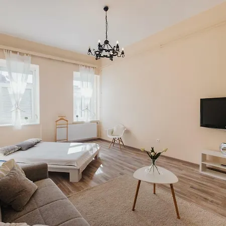 Hajnal Apartmán